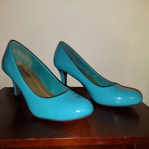 Teal Heels
